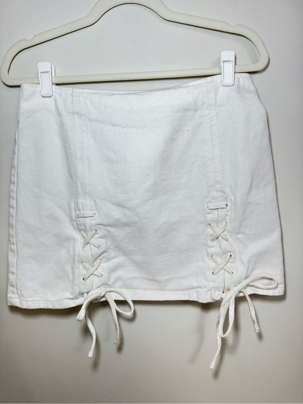 Honey Punch White Lace-Up Front Mini Skirt